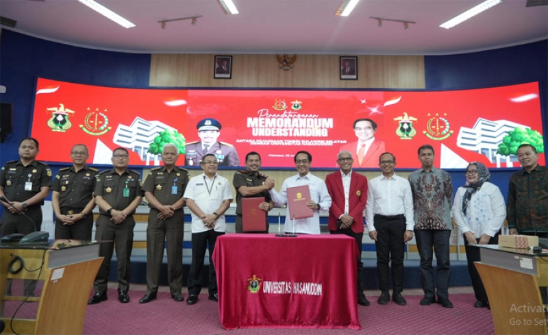 Cegah Korupsi, Kejati Sulsel Tandatangani MoU dengan Universitas Hasanuddin