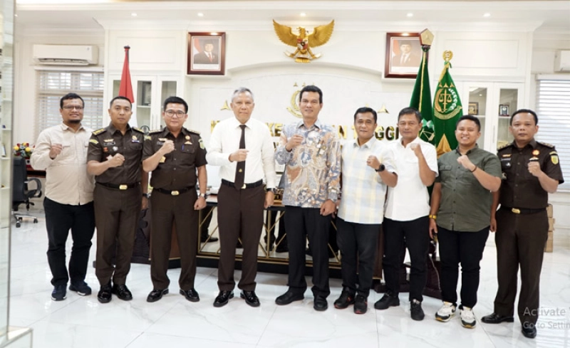 Kajati Sumut Idianto Terima Audiensi Dekan Fakultas Hukum UMSU