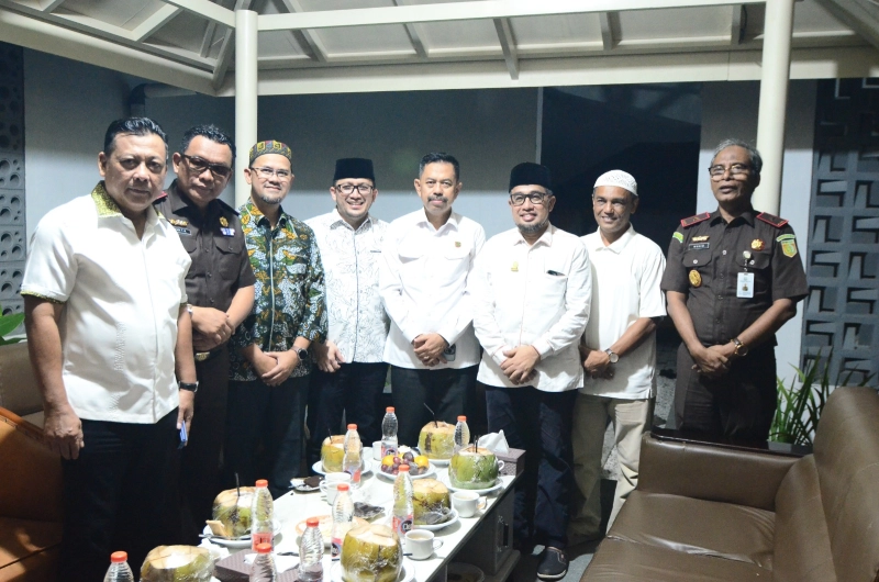 Plt. Wakil Jaksa Agung Kunjungi  Pesantren Darul Quran Aceh