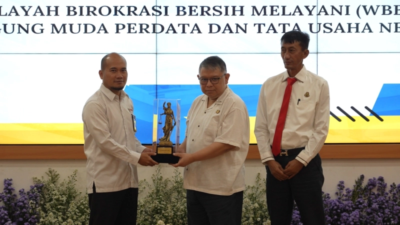 JAM DATUN Kejaksaan RI Wujudkan Zona Integritas  Menuju Wilayah Birokrasi Bersih dan Melayani (WBBM)  Tahun 2025