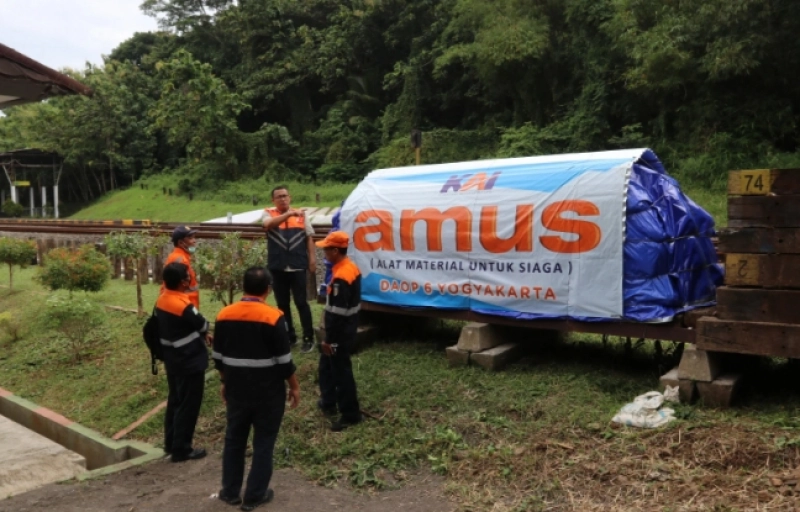 Jelang Nataru, KAI Siagakan 735 Petugas Ekstra dan Material Siaga untuk Amankan Perjalanan Kereta Api