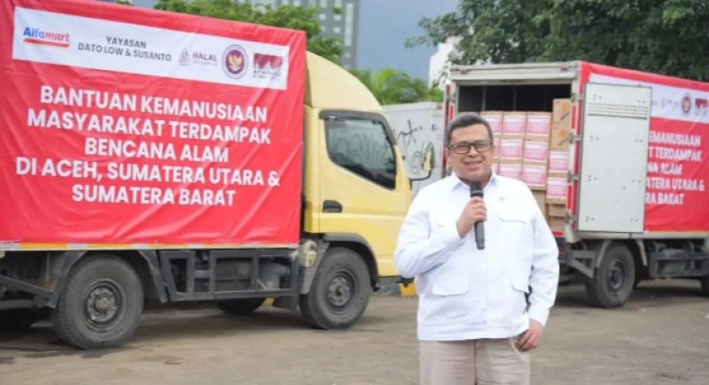 BPJPH & Alfamart Kirimkan 10 Truk Bantuan Kemanusiaan ke Aceh