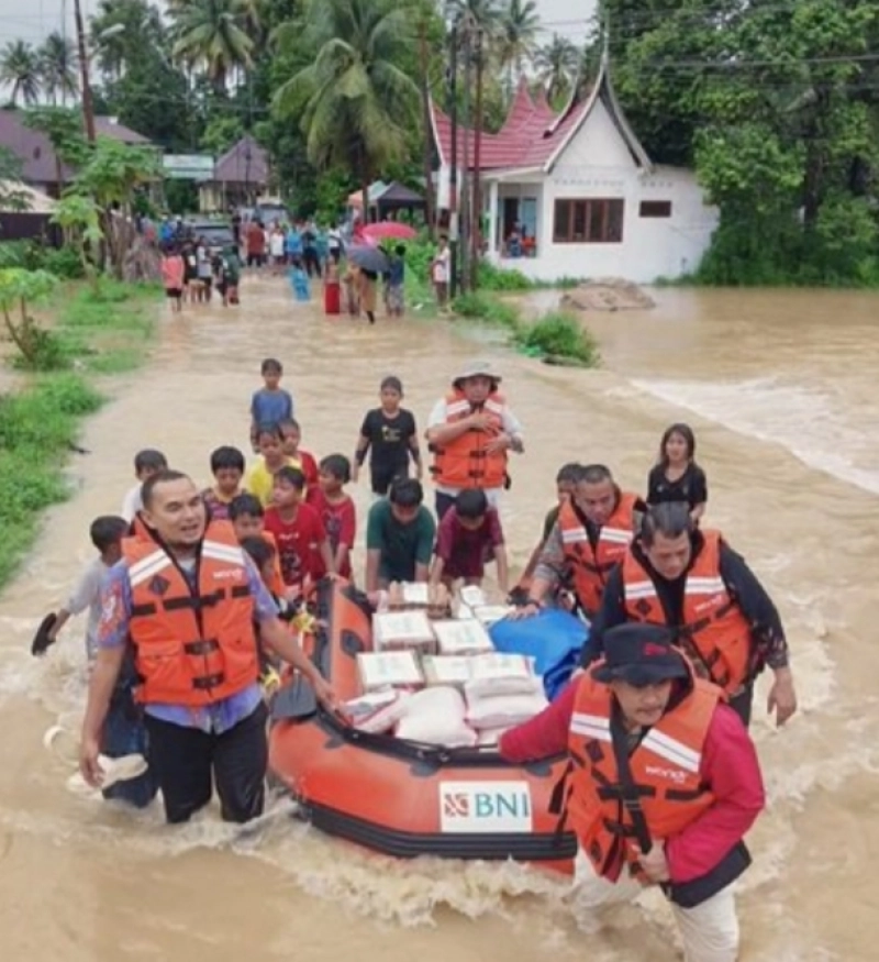 BNI Salurkan Bantuan Tanggap Darurat untuk Korban Bencana di Sumbar, Monitoring dan Dukungan Masih Berlanjut