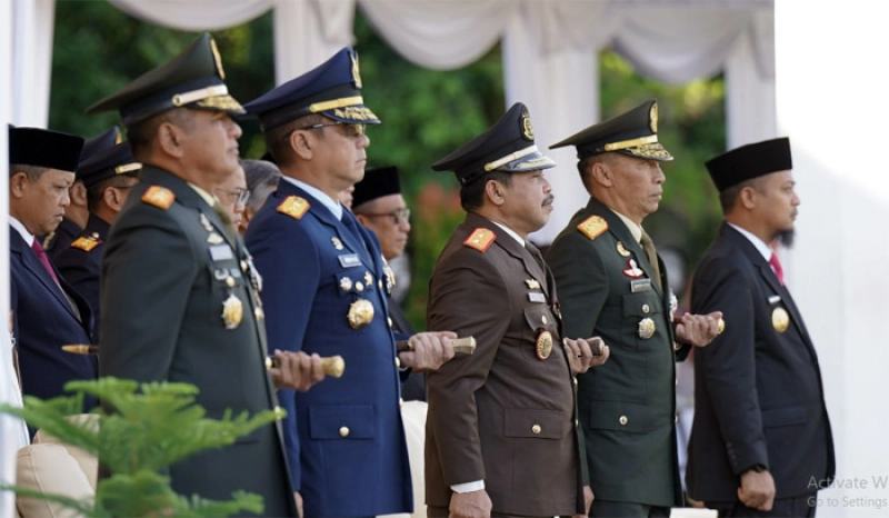 Kajati Sulsel Agus Salim Hadiri Upacara Hari Bhayangkara yang Ke-79 Tahun 2025