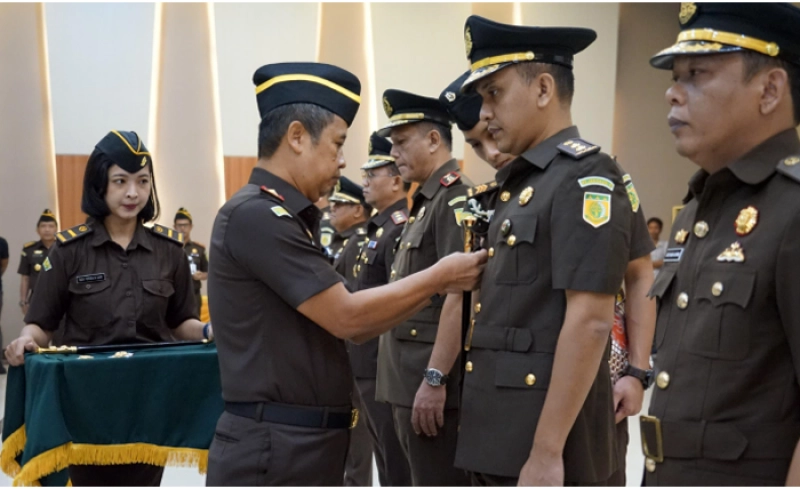 Dikenal Akrab dan Ramah dengan Media, M Arief Ubaidillah Resmi Dilantik Jadi Kabag TU Kejati Gorontalo