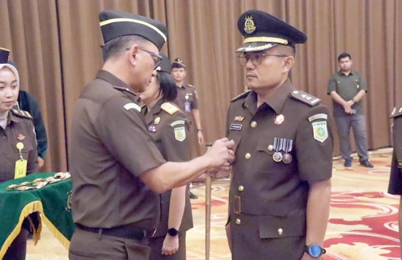 Parada Situmorang Resmi Dilantik Jadi Asisten Pemulihan Aset Kejati Kepulauan Bangka Belitung