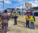 Kawal Proyek Preservasi Jalan Koridor Kota Mamuju, JPN Kejari Mamuju Berkomitmen Cegah Potensi Penyimpangan