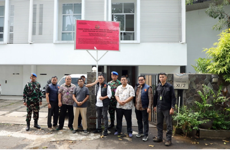 Satgassus P3TPK JAM Pidsus Sita Aset Rumah Tersangka MRC Terkait Perkara Tata Kelola Minyak Mentah Pertamina