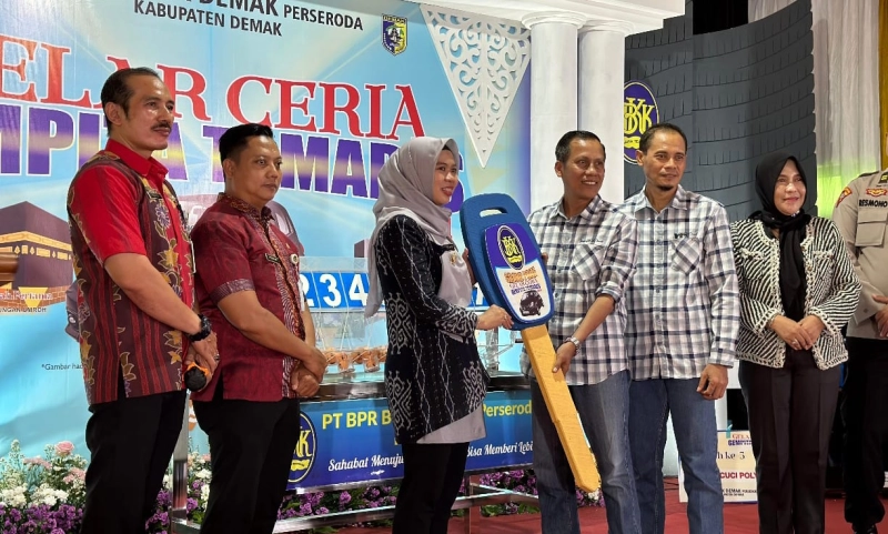 BPR BKK Demak: Mampu Bertahan dan Bersaing di Tengah Pesatnya Perkembangan Teknologi dan Digitalisasi